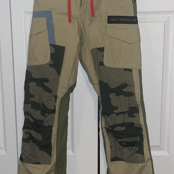 Burton snow pants - Picture 2 of 8